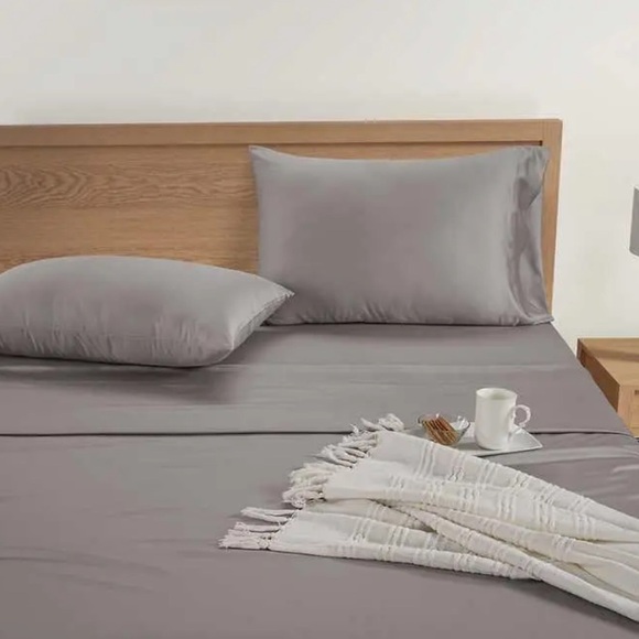 NWT Pure Earth Sheet Set Gray Solid 4 Piece 300 Thread Count Queen Sheet… - Picture 3 of 6